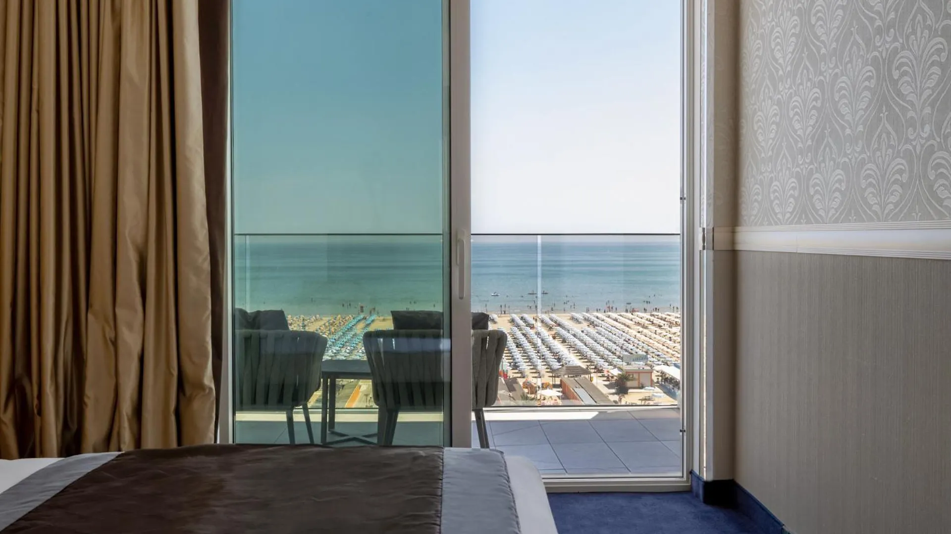 Hotel Sporting Rimini 4*,
